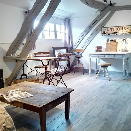 Le Chant Des Oiseaux Bed & Breakfast