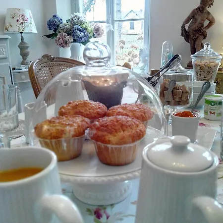 Le Chant Des Oiseaux Bed & Breakfast Pressagny-lʼOrgeuilleux